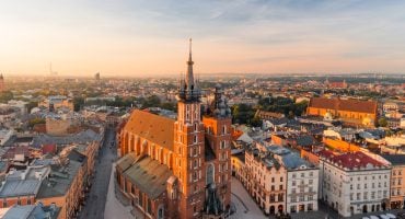 How to get to the city centre of Krakow from the airport